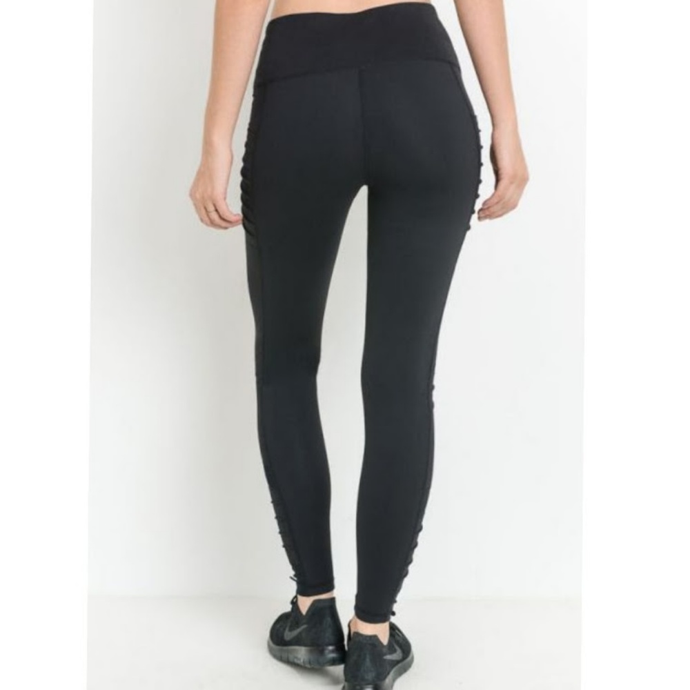 Moto Ribbed Full Leggings with Mesh and Pocket! - Picture 4 of 6
